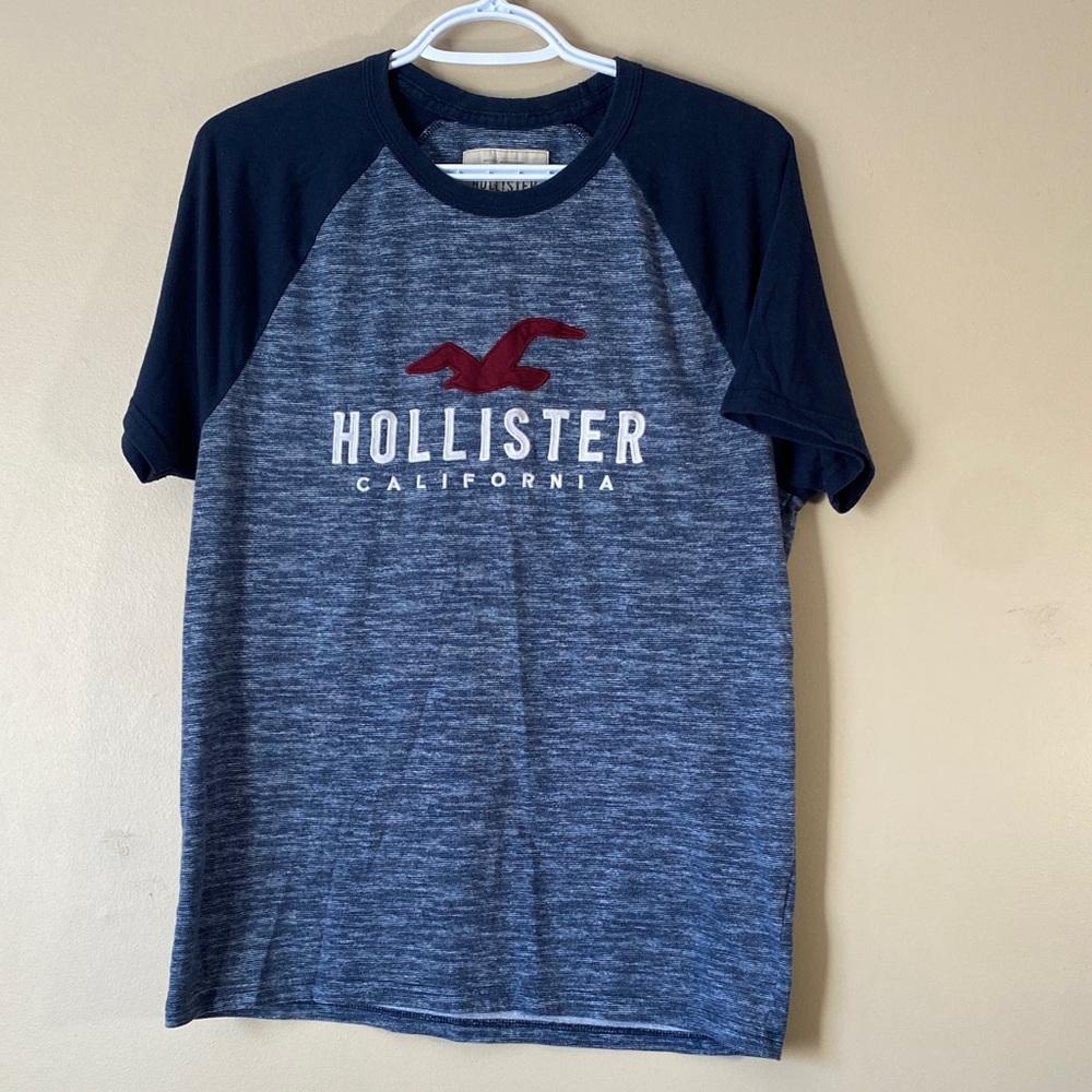 Hollister Raglan Tee in Navy and Heathered Blue with Red Logo